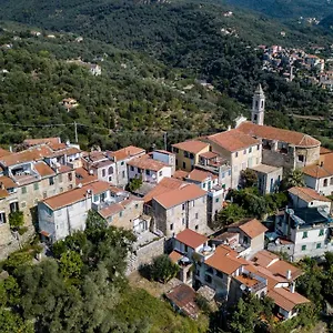 Lovely Renovated Near Appartement Dolcedo